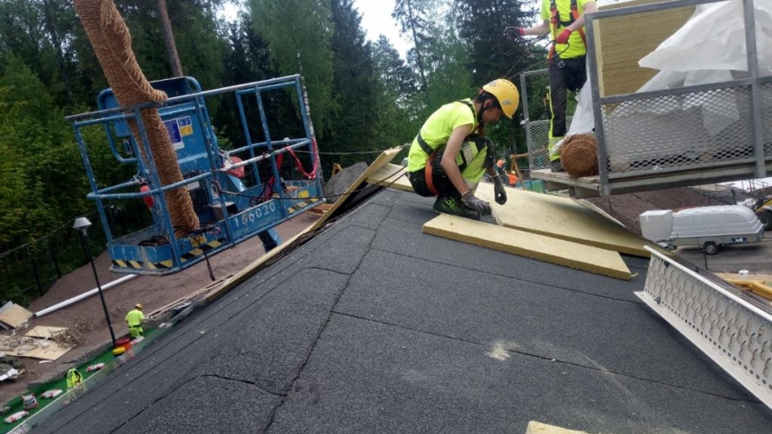 Nordic Green Roof® maksaruohomaton alle asennetaan kivivillaa. Eg-Trading Oy.